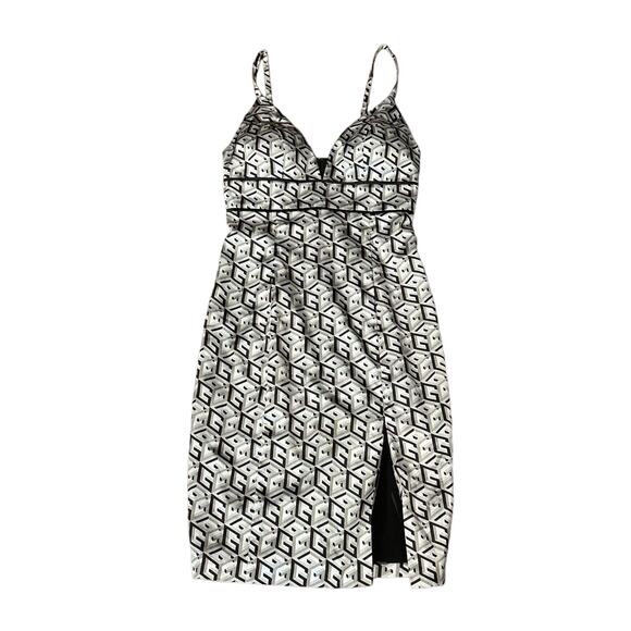NWT GUESS WOMEN'S Logo G-CUBE SLEEK Satin PLUNGE mini Dress Size 2 Retro No bra - Picture 2 of 15